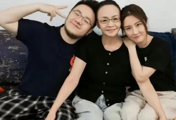 娱乐吃瓜爆料是真的,吃瓜爆料，真相大起底！